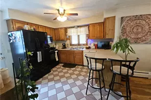 88 Manomet St, Providence, RI 02909 - Photo 7