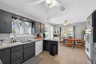 4 North Joseph St, Westerly, RI 02891 - Photo 11