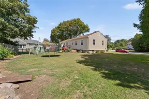 4 North Joseph St, Westerly, RI 02891 - Photo 5