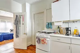 124 Pitman St, Providence, RI 02906 - Photo 19