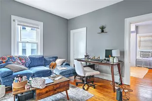 124 Pitman St, Providence, RI 02906 - Photo 9