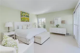 111 Ocean Ave, Newport, RI 02840 - Photo 33