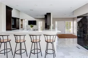 111 Ocean Ave, Newport, RI 02840 - Photo 15