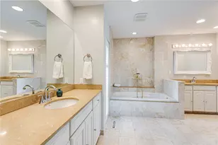 111 Ocean Ave, Newport, RI 02840 - Photo 31