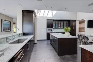 111 Ocean Ave, Newport, RI 02840 - Photo 15