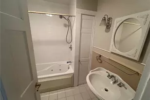 27 Matteson St, Coventry, RI 02816 - Photo 7