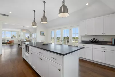 21 Ocean Heights Road, Newport, RI 02840 - Photo 11