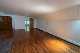 60 Farewell St, Newport, RI 02840 - Photo 5