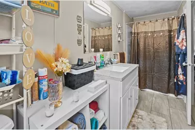 122 Lowell Avenue, Providence, RI 02909 - Photo 17