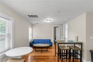 16 Brinley St, Newport, RI 02840 - Photo 5