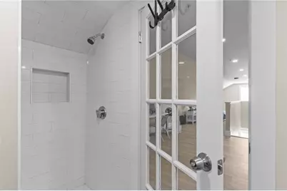 16 Brinley Street #8, Newport, RI 02840 - Photo 17