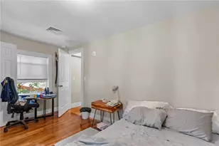 16 Brinley St, Newport, RI 02840 - Photo 9