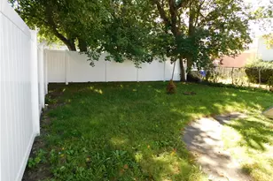 176 Archambault Ave, West Warwick, RI 02893 - Photo 19