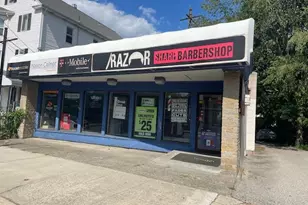 363 Smithfield Ave, Pawtucket, RI 02860 - Photo 1