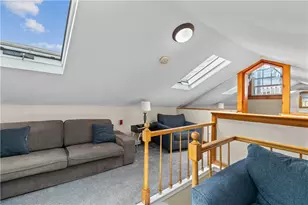 6 Hammond St, Newport, RI 02840 - Photo 15