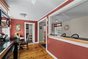 6 Hammond St, Newport, RI 02840 - Photo 9