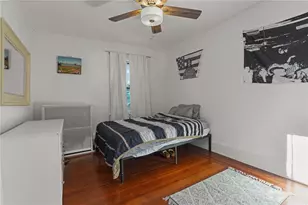 28 Rhode Island Ave, Newport, RI 02840 - Photo 23