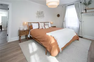 18 Meeting St, Newport, RI 02840 - Photo 41