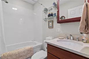 30 Brewer St, Newport, RI 02840 - Photo 27