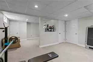 62 Beachmount Ave, Bristol, RI 02809 - Photo 39