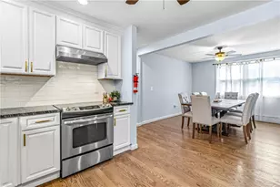 7 Jill Ct, East Providence, RI 02915 - Photo 9