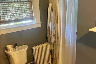 21 Dean Ave, Newport, RI 02840 - Photo 11