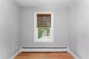 692 Hope St, Bristol, RI 02809 - Photo 11