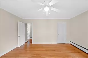 692 Hope St, Bristol, RI 02809 - Photo 17