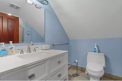 28 Rhode Island Avenue, Newport, RI 02840 - Photo 35