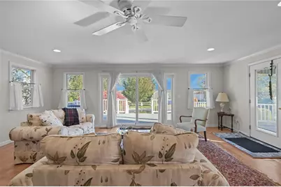 4 Read Avenue, Warren, RI 02885 - Photo 5