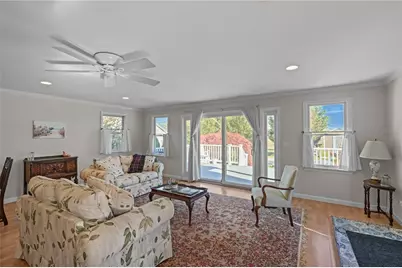 4 Read Avenue, Warren, RI 02885 - Photo 7