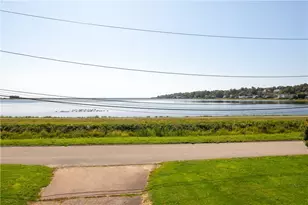 78 Ellery Rd, Newport, RI 02840 - Photo 3
