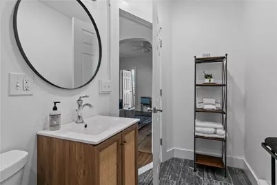 491 Thames Street, Newport, RI 02840 - Photo 9