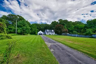 896 Main Rd, Tiverton, RI 02878 - Photo 9