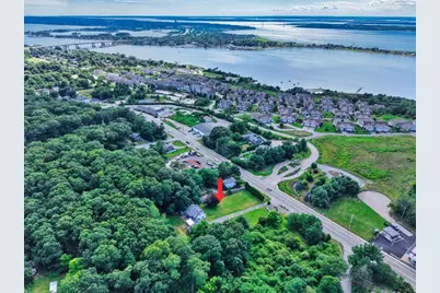 896 Main Road, Tiverton, RI 02878 - Photo 3