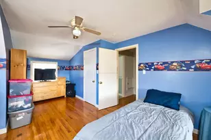 896 Main Rd, Tiverton, RI 02878 - Photo 31