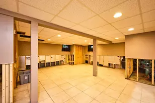 896 Main Rd, Tiverton, RI 02878 - Photo 33