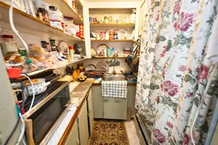 898 Main Rd, Tiverton, RI 02878 - Photo 15