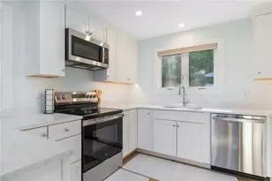 117 Indian Ave, Portsmouth, RI 02871 - Photo 13