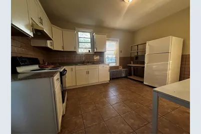 7 Lancaster Street, Providence, RI 02906 - Photo 15