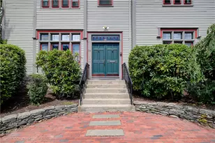 28 Narragansett Ave, Newport, RI 02840 - Photo 17