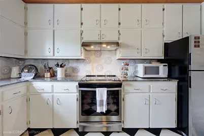 28 Narragansett Avenue #1, Newport, RI 02840 - Photo 5