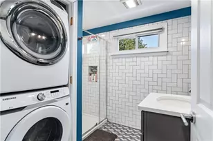 4 James St, Middletown, RI 02842 - Photo 17