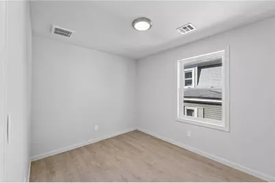 165 Rounds Avenue, Providence, RI 02907 - Photo 11