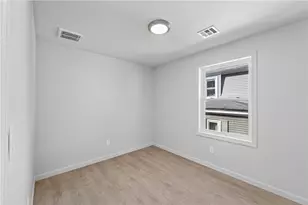 165 Rounds Ave, Providence, RI 02907 - Photo 11