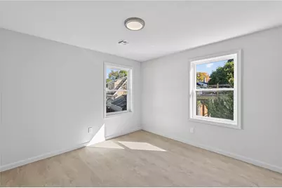 165 Rounds Avenue, Providence, RI 02907 - Photo 13