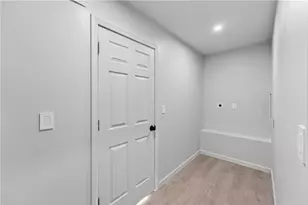 165 Rounds Ave, Providence, RI 02907 - Photo 17