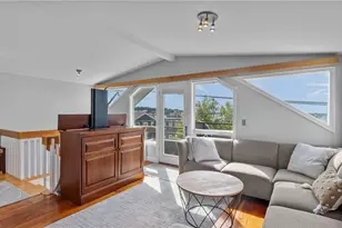 492 Thames St, Newport, RI 02840 - Photo 5