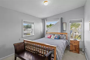 492 Thames St, Newport, RI 02840 - Photo 15