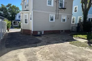 115 Ohio Ave, Providence, RI 02905 - Photo 7